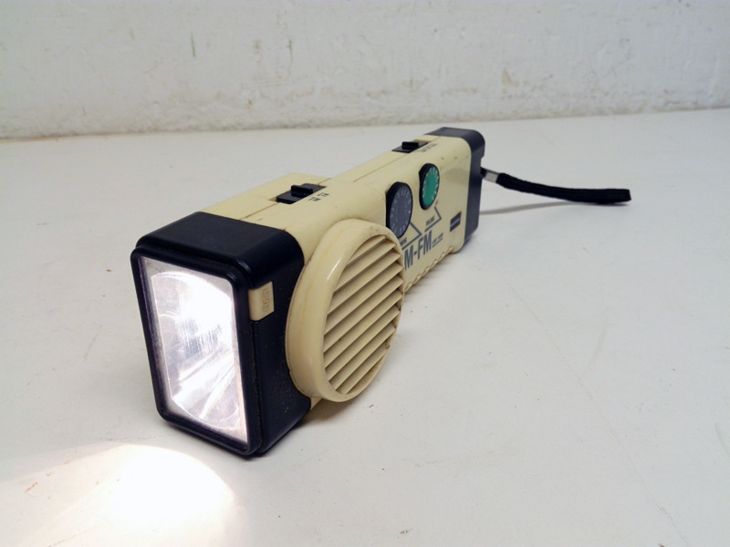 linterna radio realsound plastico 22x7x6 1u